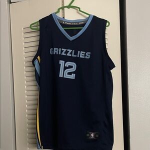 Youth XL Ja Morant Grizzlies jersey.